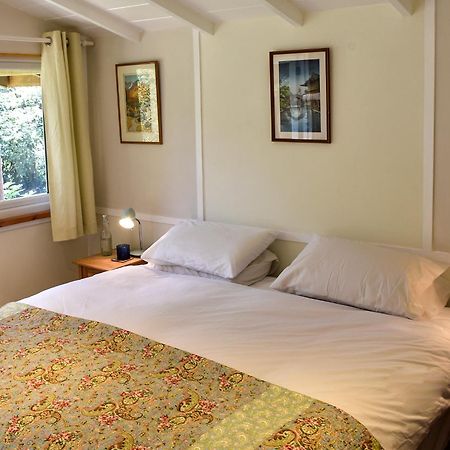 كاوز Ward Avenue B&B المظهر الخارجي الصورة