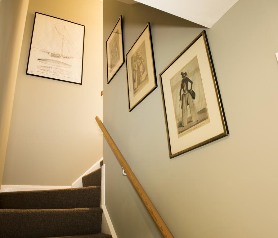 كاوز Ward Avenue B&B الغرفة الصورة